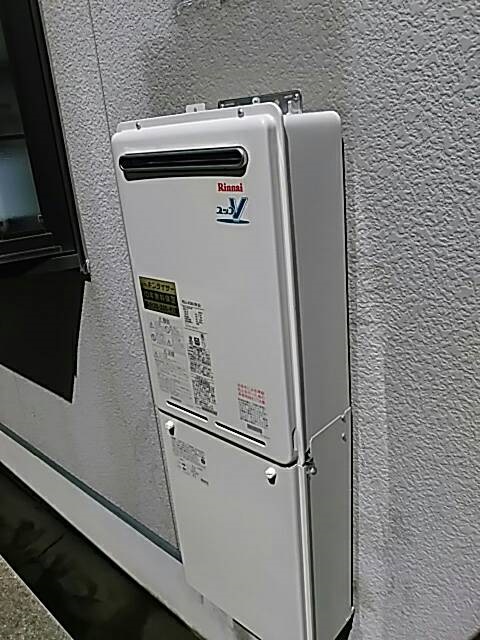 大阪府堺市西区 T様 リンナイ給湯器 RUJ-V2401W(A) 24号高温水供給式給湯器 交換工事 交換後