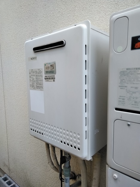 京都府京都市西京区 O様 ノーリツ給湯器 GT-2460SAWX BL 24号オート追焚付給湯器 交換工事 交換前