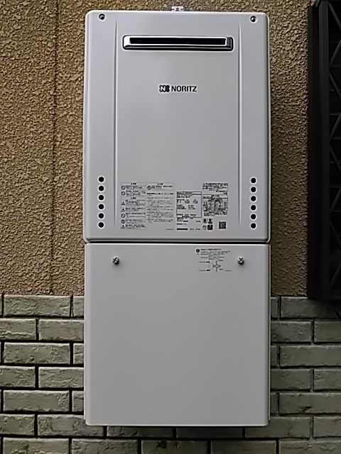 京都市山科区 O様 ノーリツ給湯器 GT-2460SAWX-1 BL 24号オート追焚付給湯器 交換工事 交換後