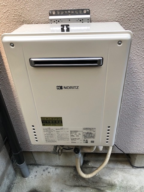 京都府宇治市 K様 ノーリツ給湯器 GT-2060SAWX-1 BL 20号オート追焚付給湯器 交換工事 交換後