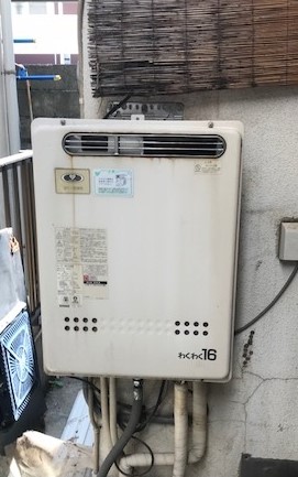 京都府京都市伏見区 F様 ノーリツ給湯器 GT-1660SAWX-1 BL 16号オート追焚付給湯器 交換工事 交換前