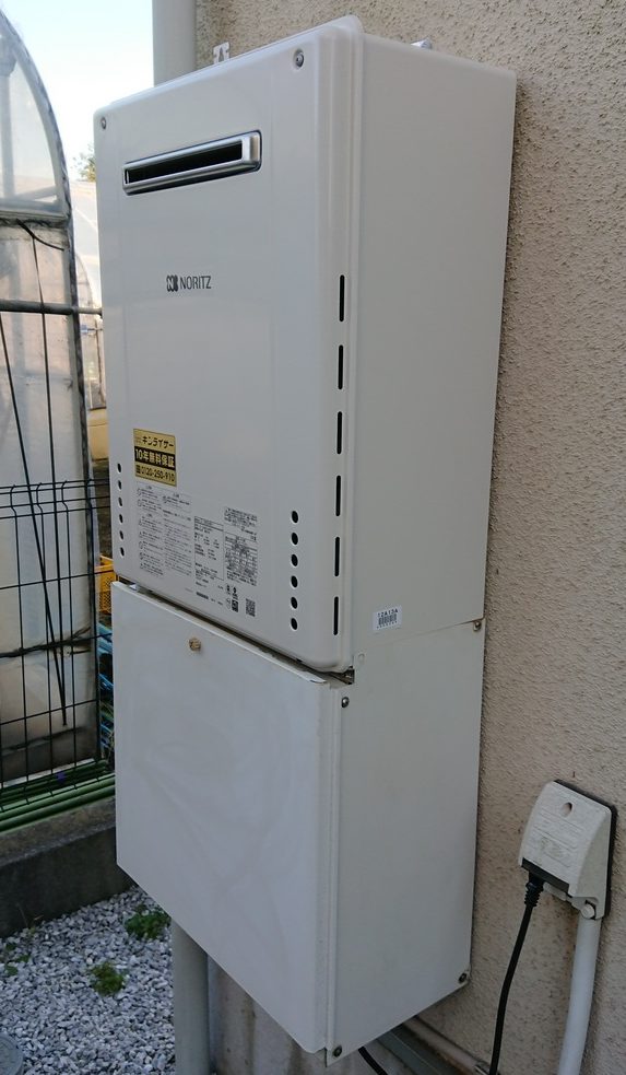 東京都調布市 I様 ノーリツ給湯器 GT-2460SAWX-1 BL 24号オート追焚付給湯器 交換工事 交換後