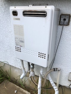 千葉県八千代市 Ｔ様 ノーリツ給湯器 GT-2060SAWX-1 BL 20号オート追焚付給湯器 交換工事 交換前