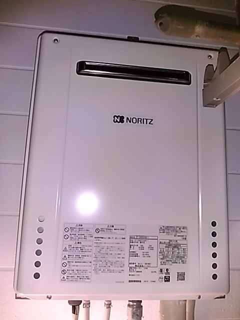 兵庫県西宮市 K様 ノーリツ給湯器 GT-2460SAWX-1 BL 24号オート追焚付給湯器 交換工事 交換後