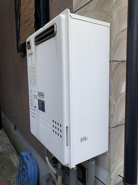 京都府京田辺市 K様 ノーリツ給湯器 GT-2460SAWX-1 BL 24号オート追焚付給湯器 交換工事 交換前