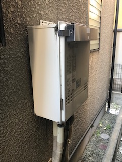 兵庫県尼崎市 K様 ノーリツ給湯器 GT-2460SAWX-1 BL 24号オート追焚付給湯器 交換工事 交換前