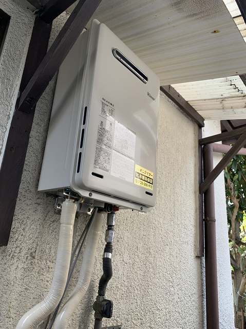 大阪府豊中市 Y様 リンナイ給湯器 RUX-A1616W-E 16号オートストップ給湯専用給湯器 交換工事 交換後