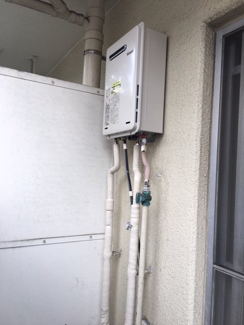 東京都江戸川区 Ｋ様 リンナイ給湯器 RUX-A1616W-E 16号オートストップ給湯専用給湯器 交換工事 交換後