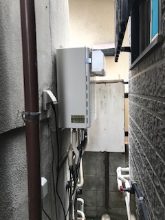 大阪府吹田市 Ｓ様 都市ガス ノーリツ給湯器 GT-2460SAWX-1 BL 24号オート追焚付給湯器 交換工事 交換後