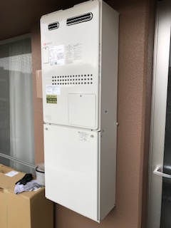 大阪府吹田市 Ｔ様 都市ガス ノーリツ給湯器 GTH-2444AWX3H-1 BL 24号フルオート給湯暖房給湯器 交換工事 交換後