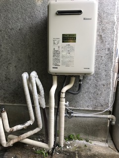 大阪府吹田市 Ｈ様 都市ガス リンナイ給湯器 RUX-A1616W-E 16号オートストップ給湯専用給湯器 交換工事 交換後