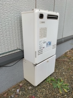 千葉県千葉市緑区 Ｉ様 都市ガス ノーリツ給湯器 GT-2460SAWX-1 BL 24号オート追焚付給湯器 交換工事 交換前