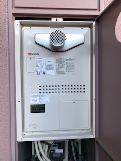 大阪府吹田市 Ｎ様 都市ガス ノーリツ給湯器 GTH-2444AWX3H-T-1 BL 24号フルオート給湯暖房給湯器 交換工事 交換後