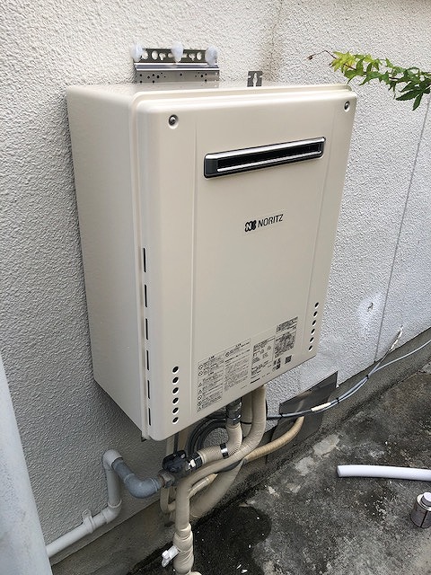 大阪府高槻市 Ｋ様 都市ガス ノーリツ給湯器 GT-2460SAWX-1 BL 24号オート追焚付給湯器 交換工事 交換後