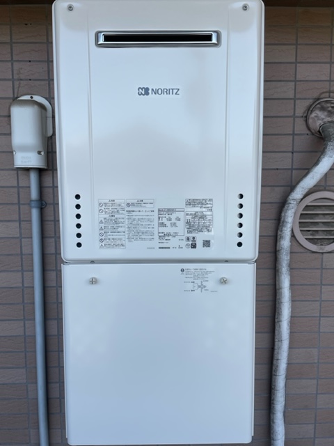 東京都板橋区 H様 都市ガス ノーリツ給湯器 GT-2460SAWX-2 BL 24号オート追焚付給湯器 交換工事 交換後