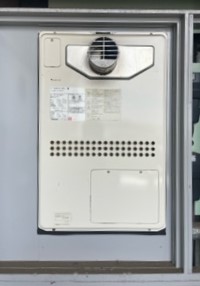 千葉県千葉市美浜区 T様 都市ガス ノーリツ給湯器 GTH-2444AWX3H-T-1 BL 24号フルオート給湯暖房給湯器 交換工事 交換前